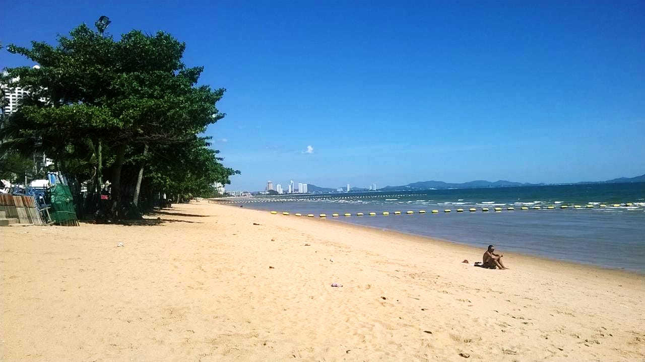 หาดจอมเทียน